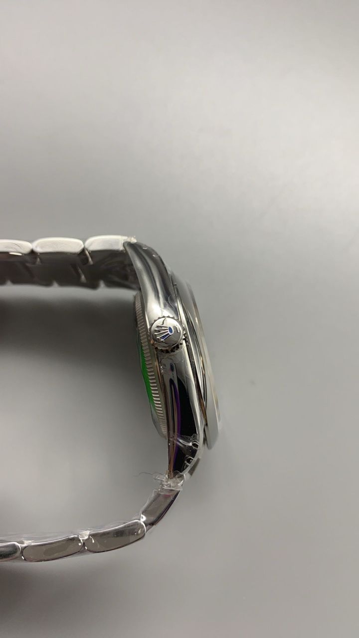 VS劳力士蚝式恒动系列m126000-0004腕表 /  