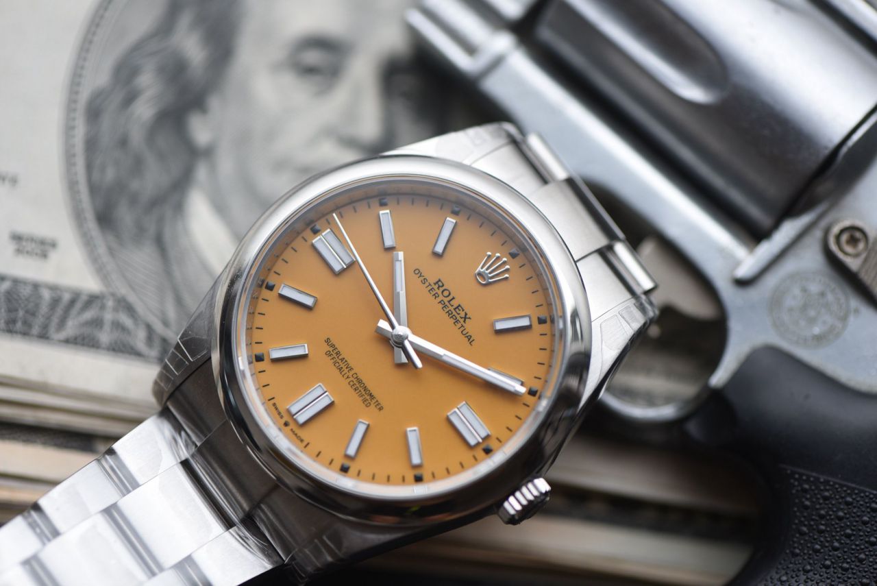 VS劳力士蚝式恒动系列咸蛋黄134300-0007腕表 /  