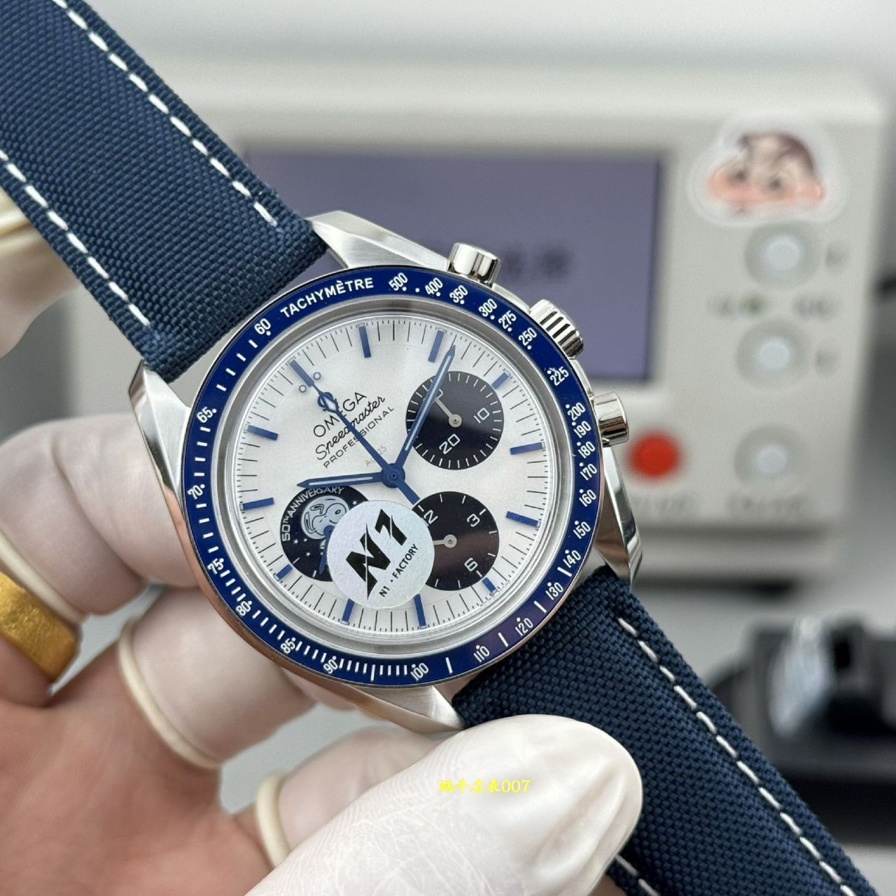 N1欧米茄超霸系列310.32.42.50.02.001腕表(史努比奖”50周年纪念腕表) /  