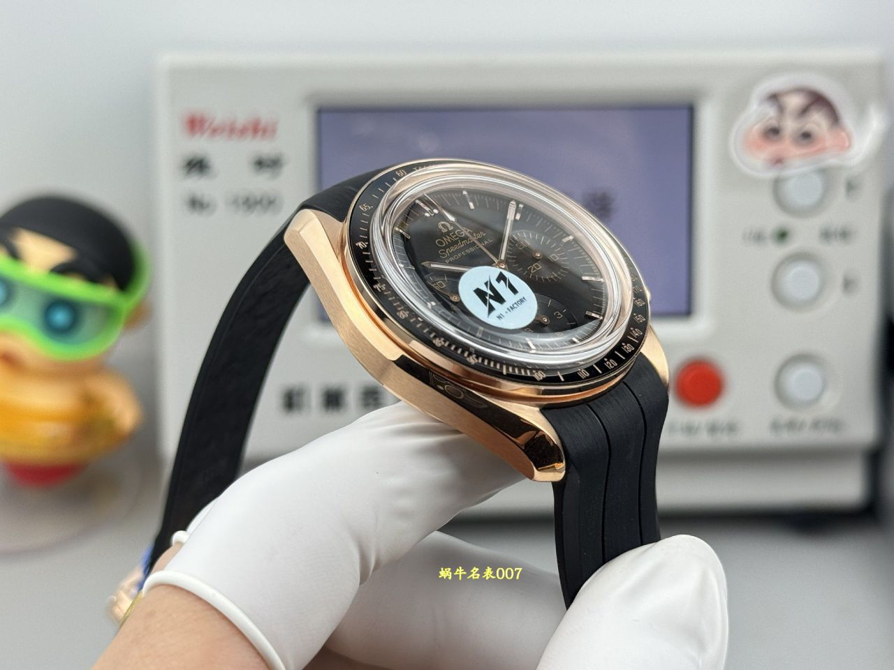 N1欧米茄超霸系列310.63.42.50.01.001腕表 /  