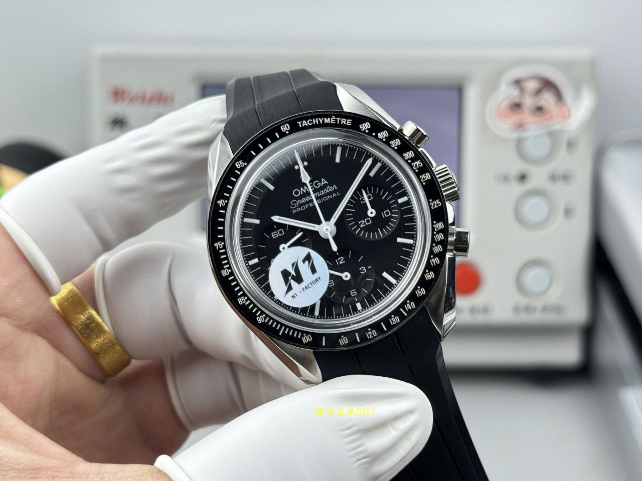 N1欧米茄超霸系列310.32.42.50.04.001腕表 /  