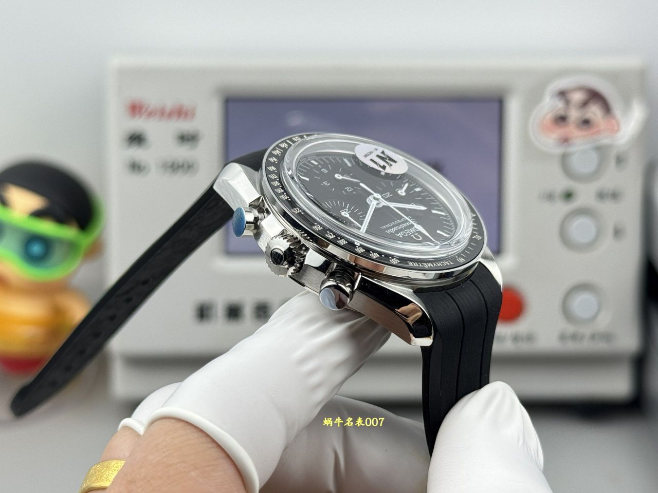 N1欧米茄超霸系列310.32.42.50.04.001腕表 /  