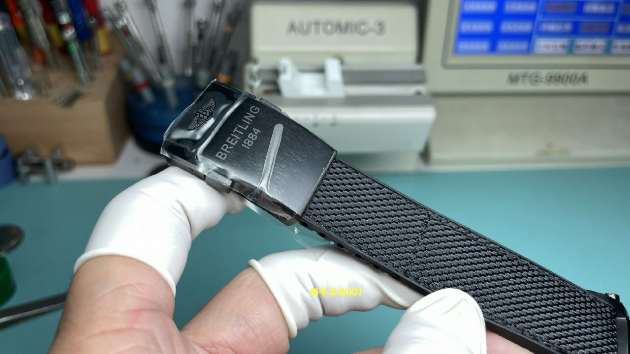 BLS百年灵黄狼复仇者系列XB0180E4.I534.253S.X20D.4腕表 /  