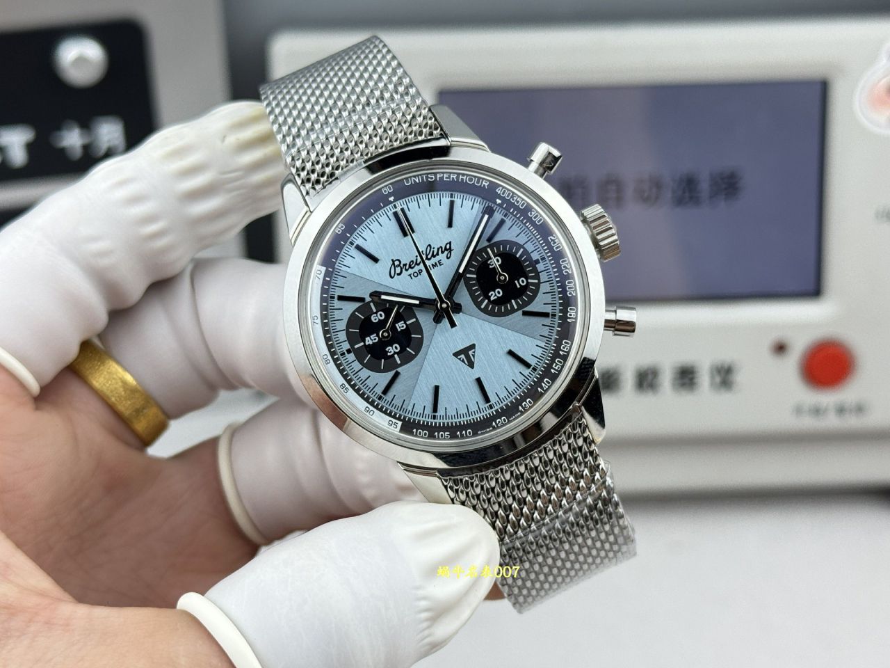 BLS百年灵TOP TIME系列AB01764A1C1A1腕表 /  