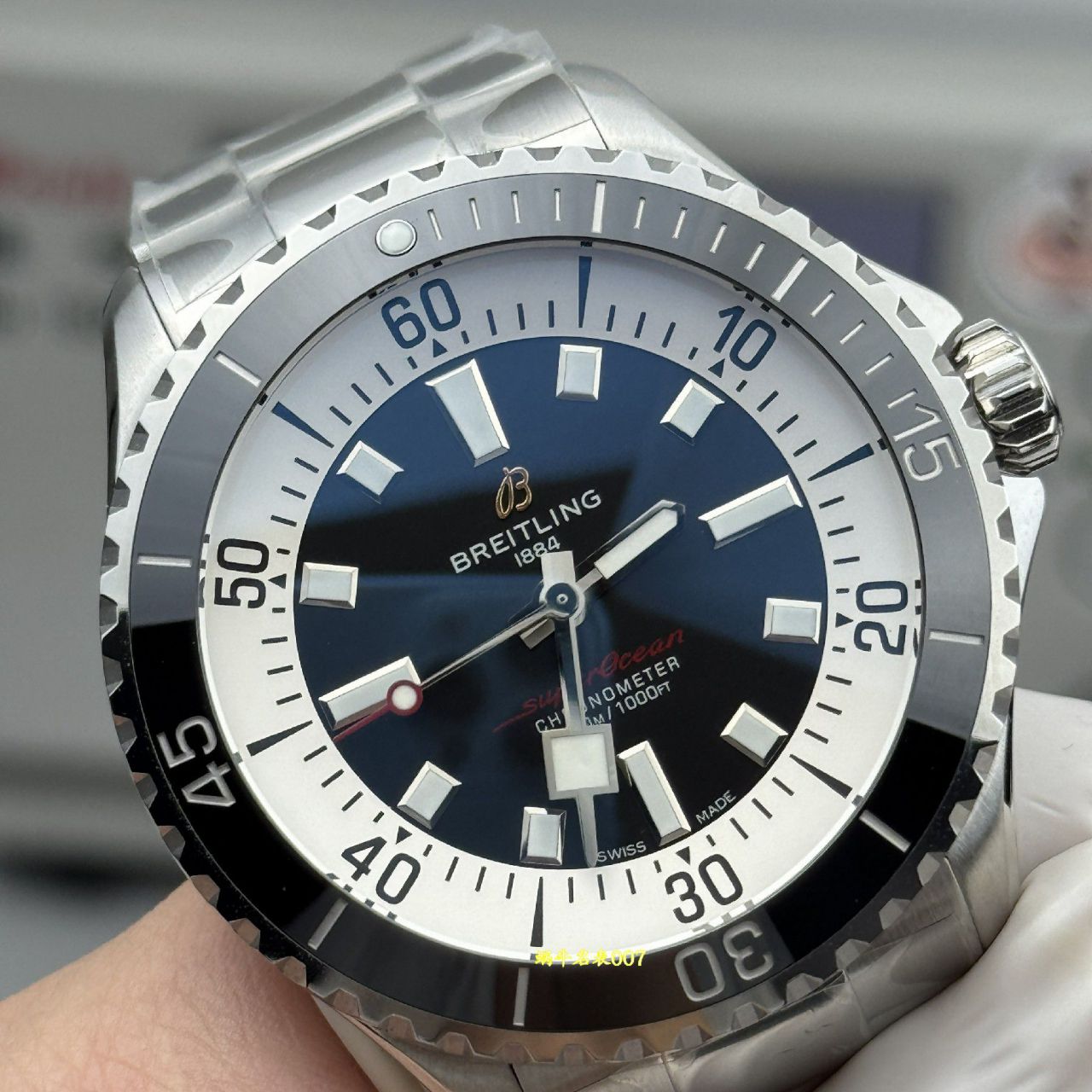 BLS百年灵超级海洋系列A17375211B1A1腕表 /  