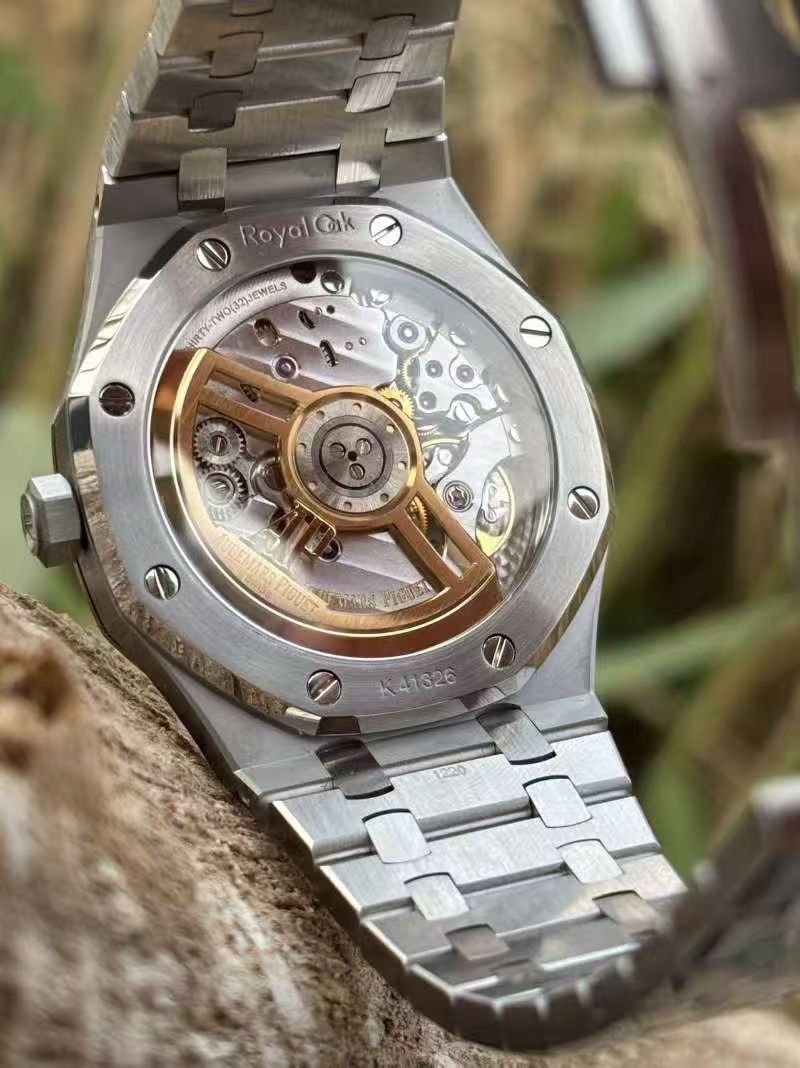 VS爱彼皇家橡树系列15500ST.OO.1220ST.01腕表 /  