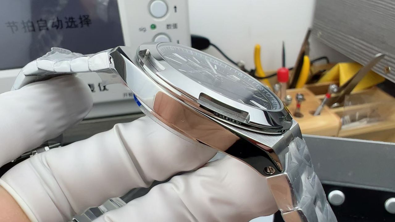 PPF江诗丹顿纵横四海系列4500V/210A-B128腕表胶带款 /  