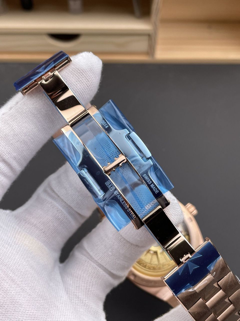 8F江诗丹顿纵横四海系列4600V/200R-H134腕表 /  