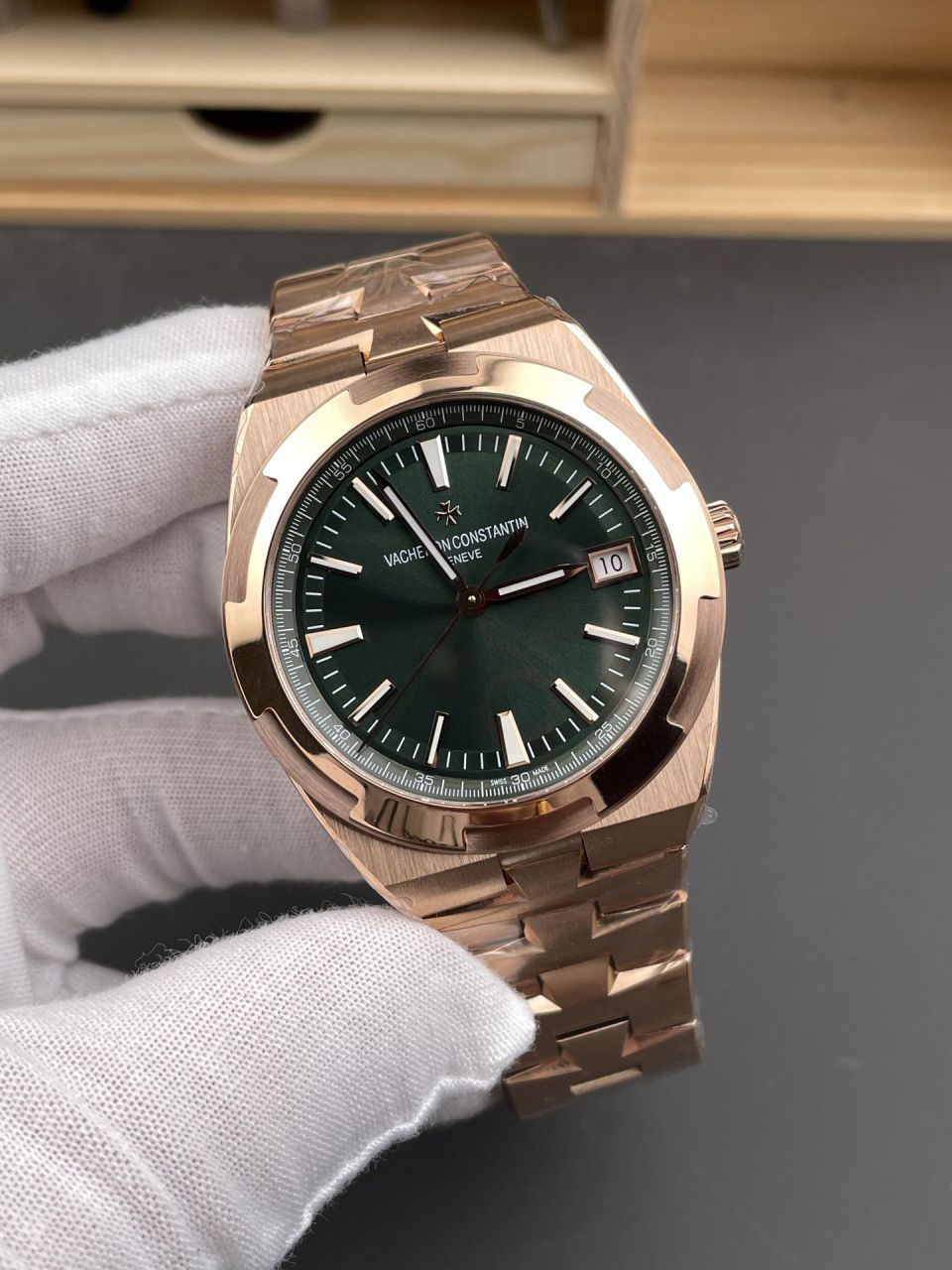 8F江诗丹顿纵横四海系列4520V/210R-B967腕表 /  