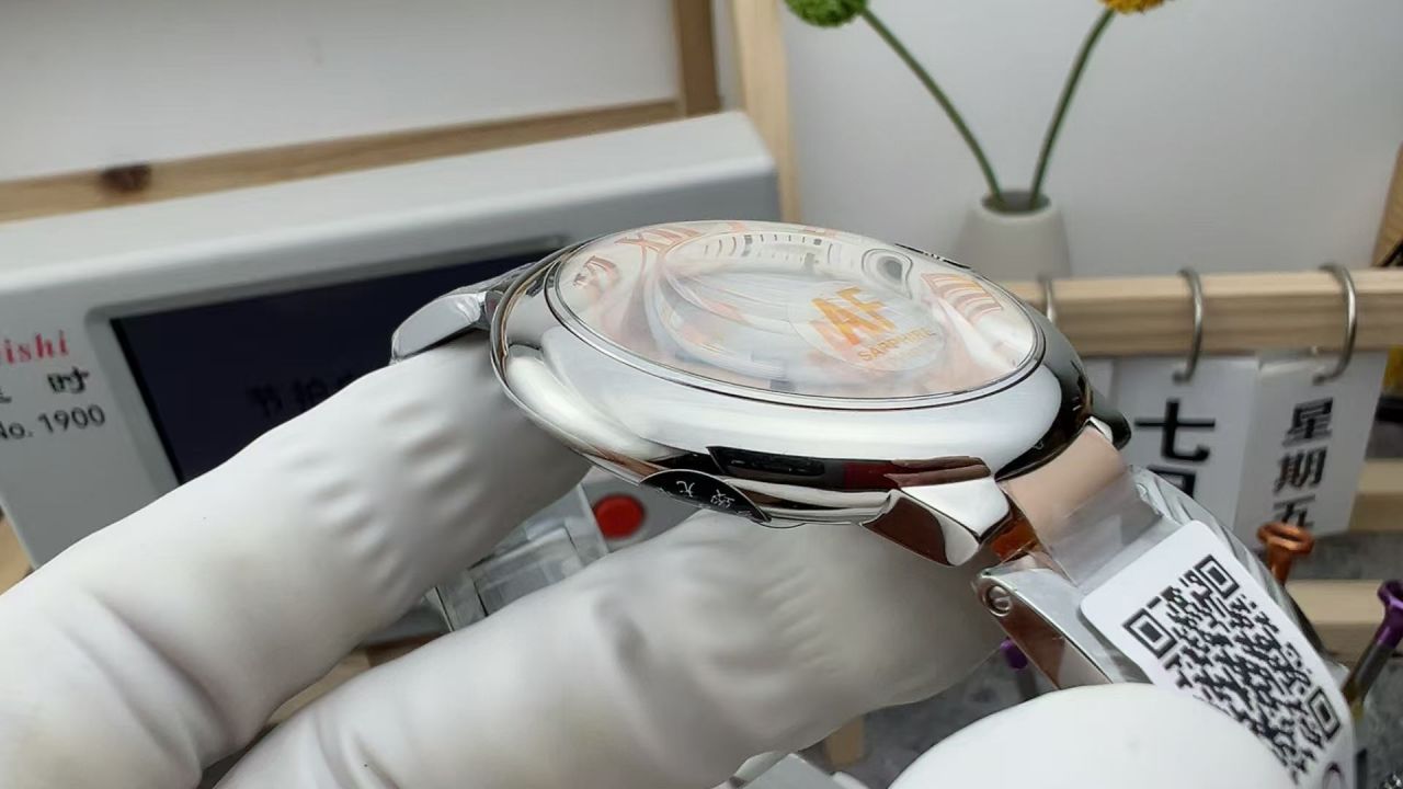 AF卡地亚蓝气球系列W6920095腕表 /  