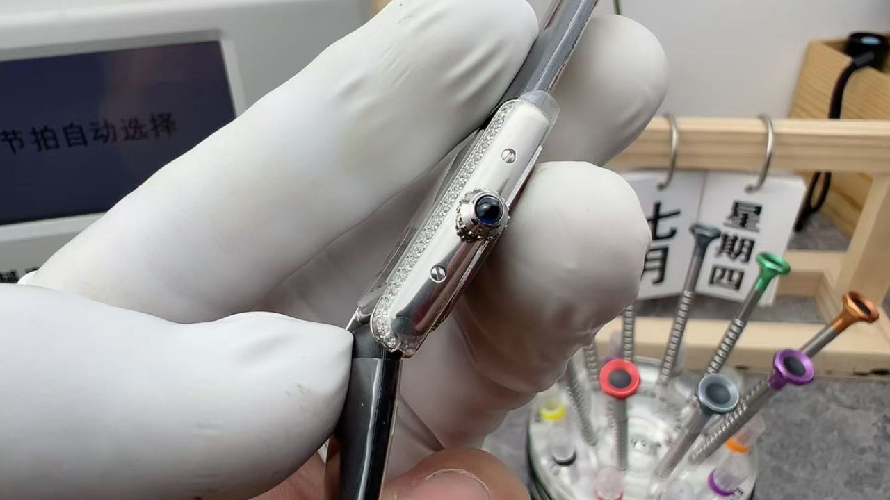 AF卡地亚坦克系列W4TA0031腕表 /  