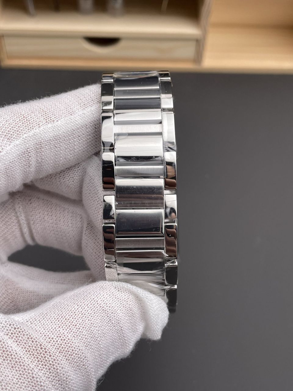 AF坦克钢带款中号卡地亚坦克系列WSTA0106腕表 /  