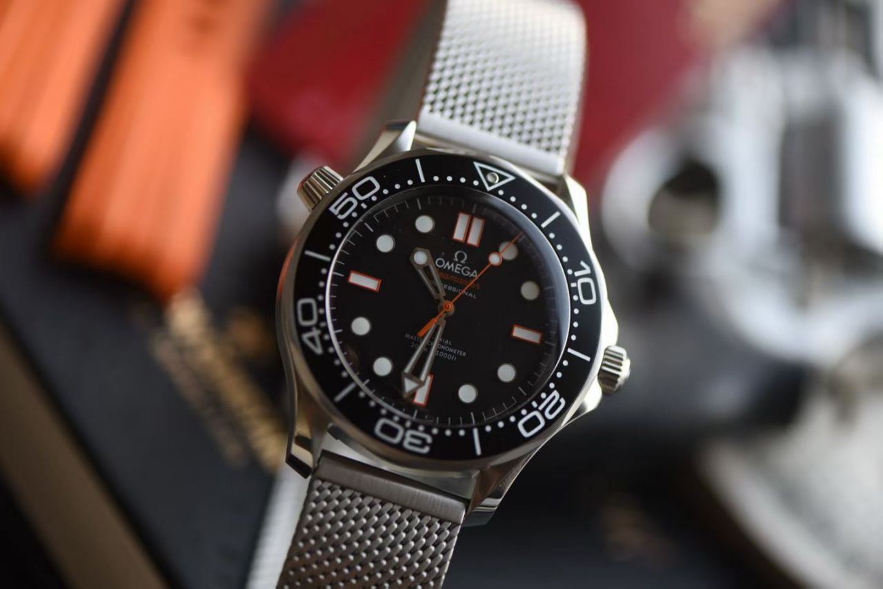 VS欧米茄海马系列210.30.42.20.01.018腕表 /  