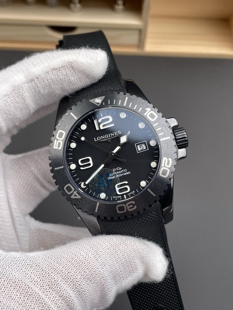 AF浪琴康卡斯系列L3.784.4.56.9腕表 /  