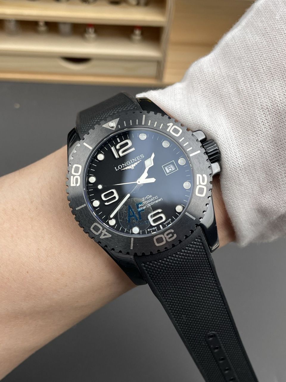 AF浪琴康卡斯系列L3.784.4.56.9腕表 /  