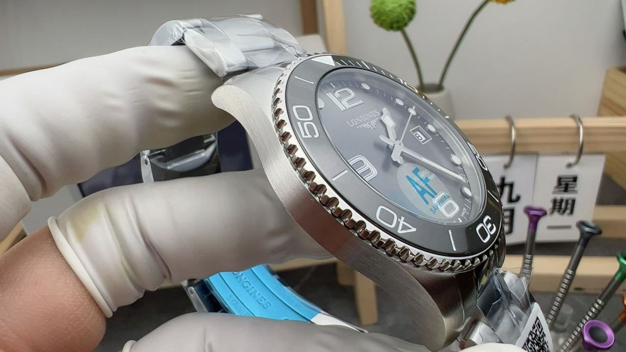 AF浪琴康卡斯系列L3.782.4.76.6腕表 /  