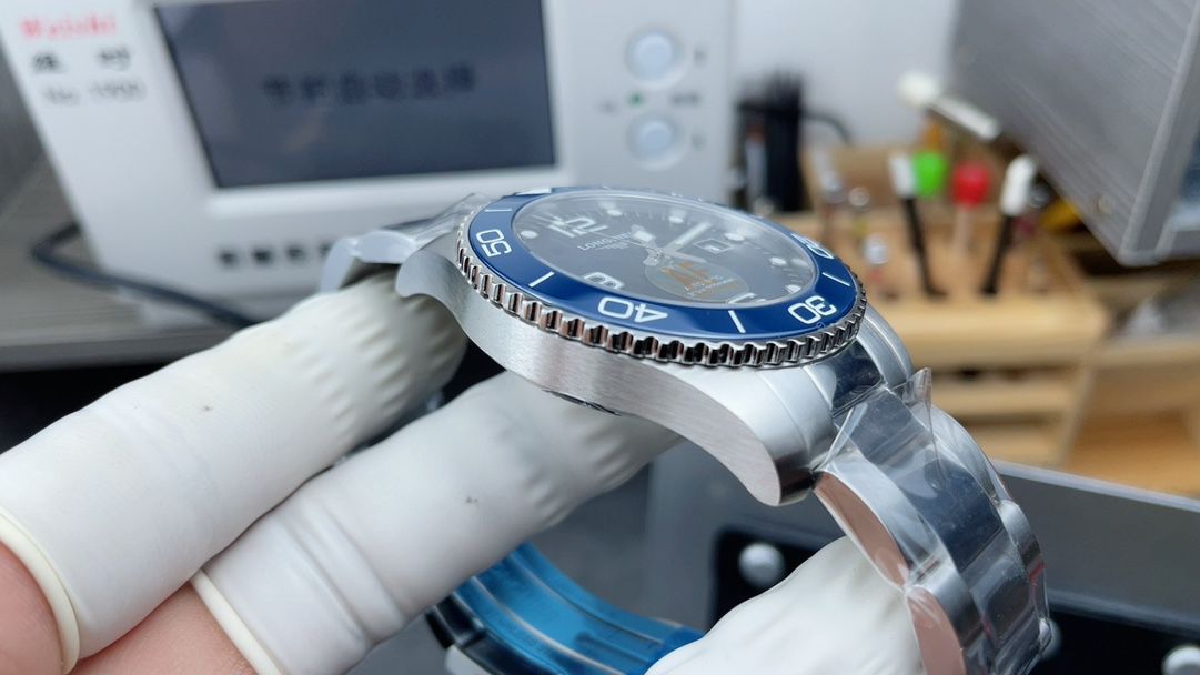 AF浪琴康卡斯系列L3.782.4.56.6腕表 /  