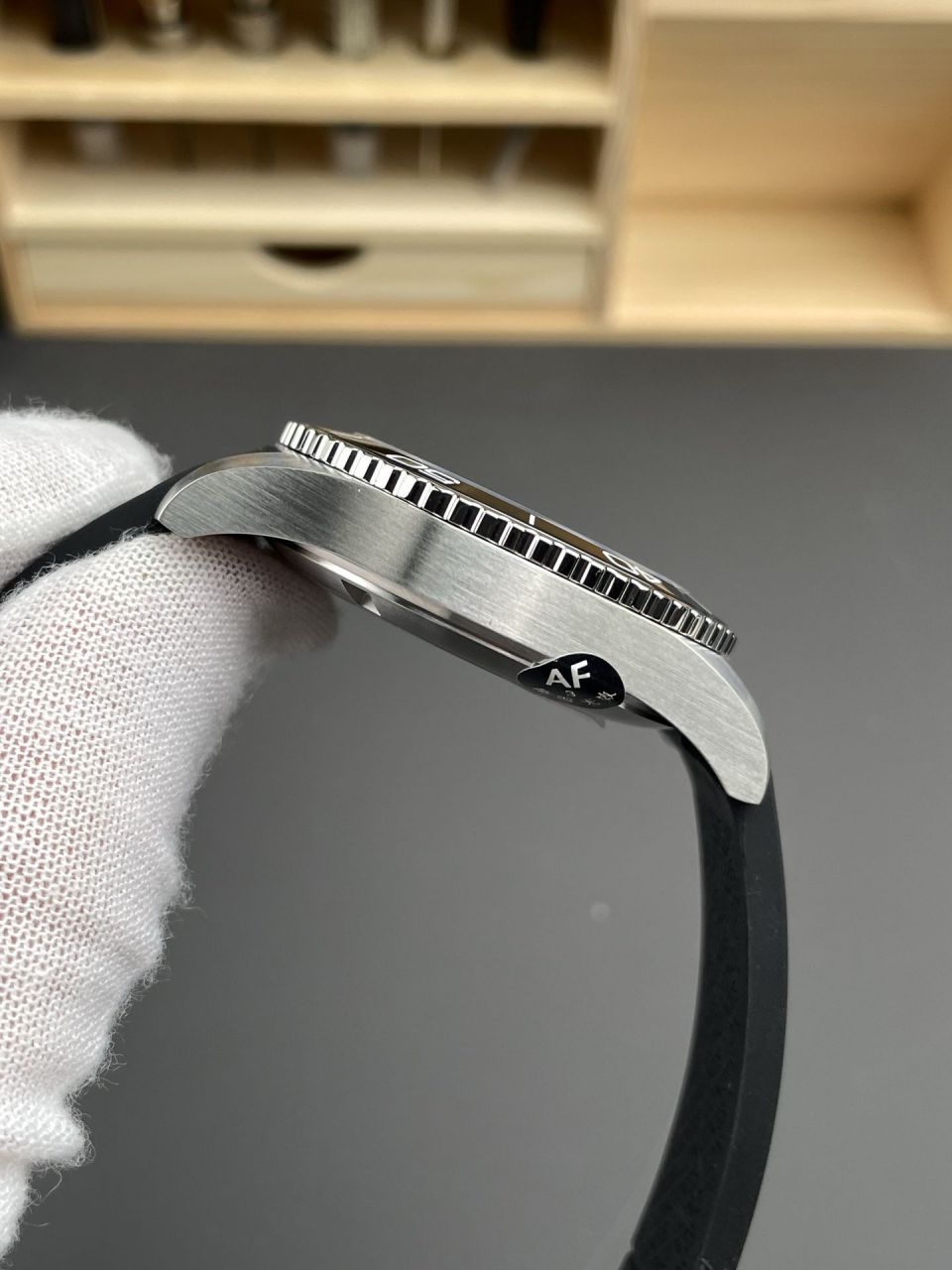 AF浪琴康卡斯系列L3.782.4.56.9腕表 /  