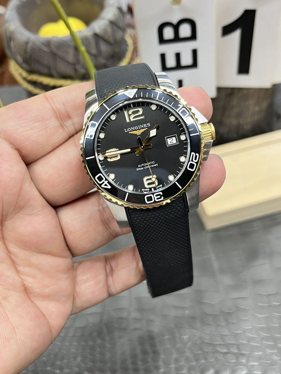 AF浪琴康卡斯系列L3.781.3.56.9腕表 /  