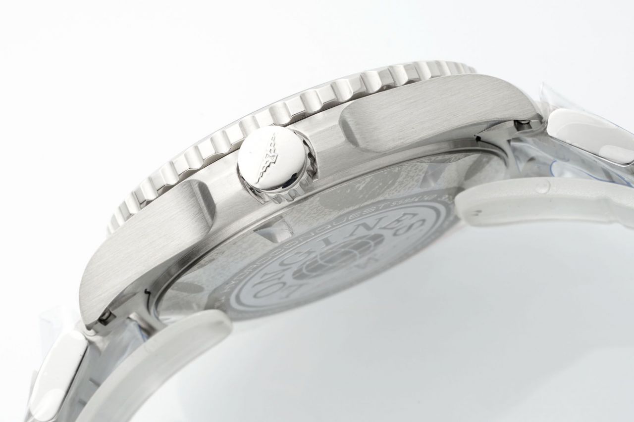 AF浪琴康卡斯系列L3.790.4.96.6腕表 /  