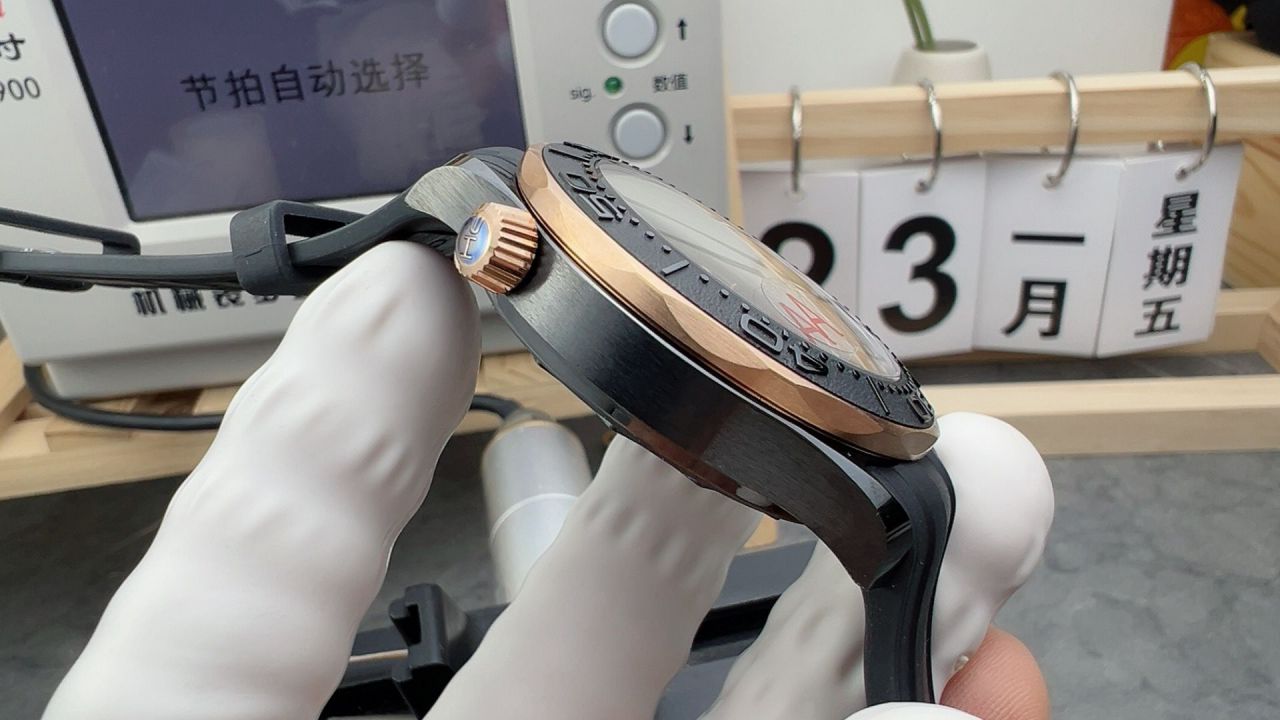 VS厂V4版欧米茄海马300系列210.62.44.20.01.001腕表 /  