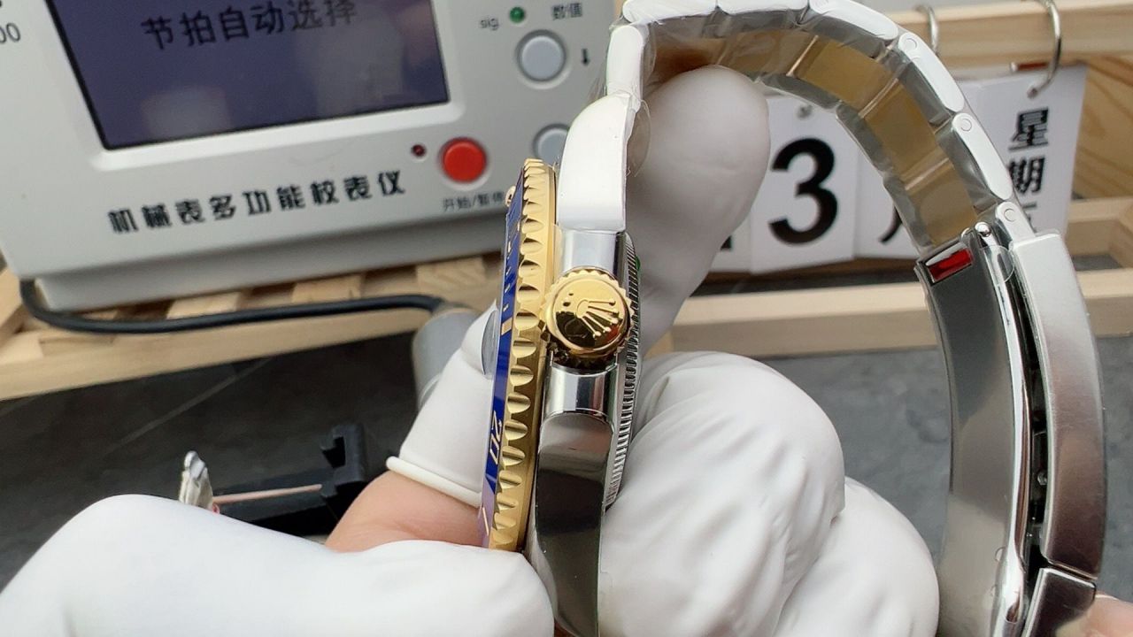 VS劳力士潜航者二代116613LB-0005 蓝盘腕表(间金蓝鬼) /  