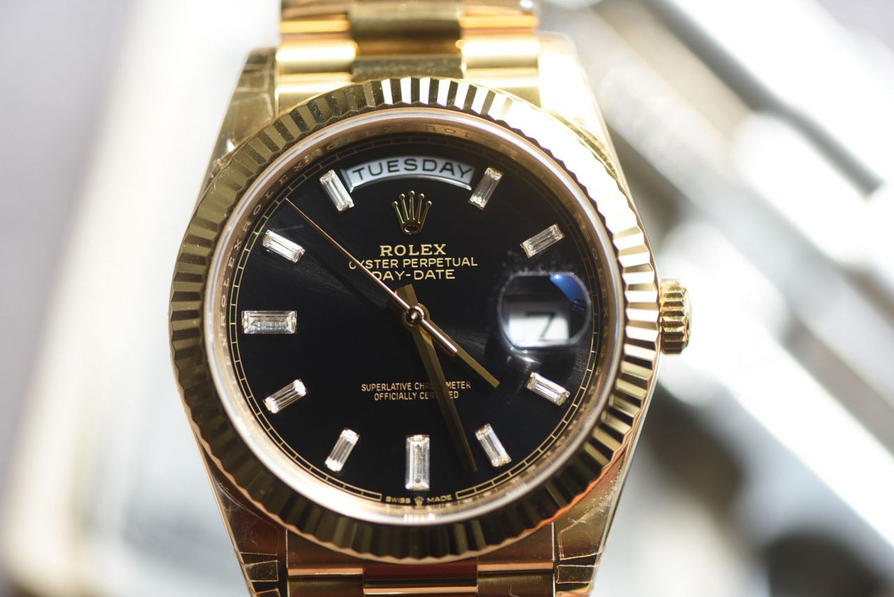 视频评测VS厂182 克 配重版劳力士星期日历型系列m228238-0059腕表(黑冰糖)