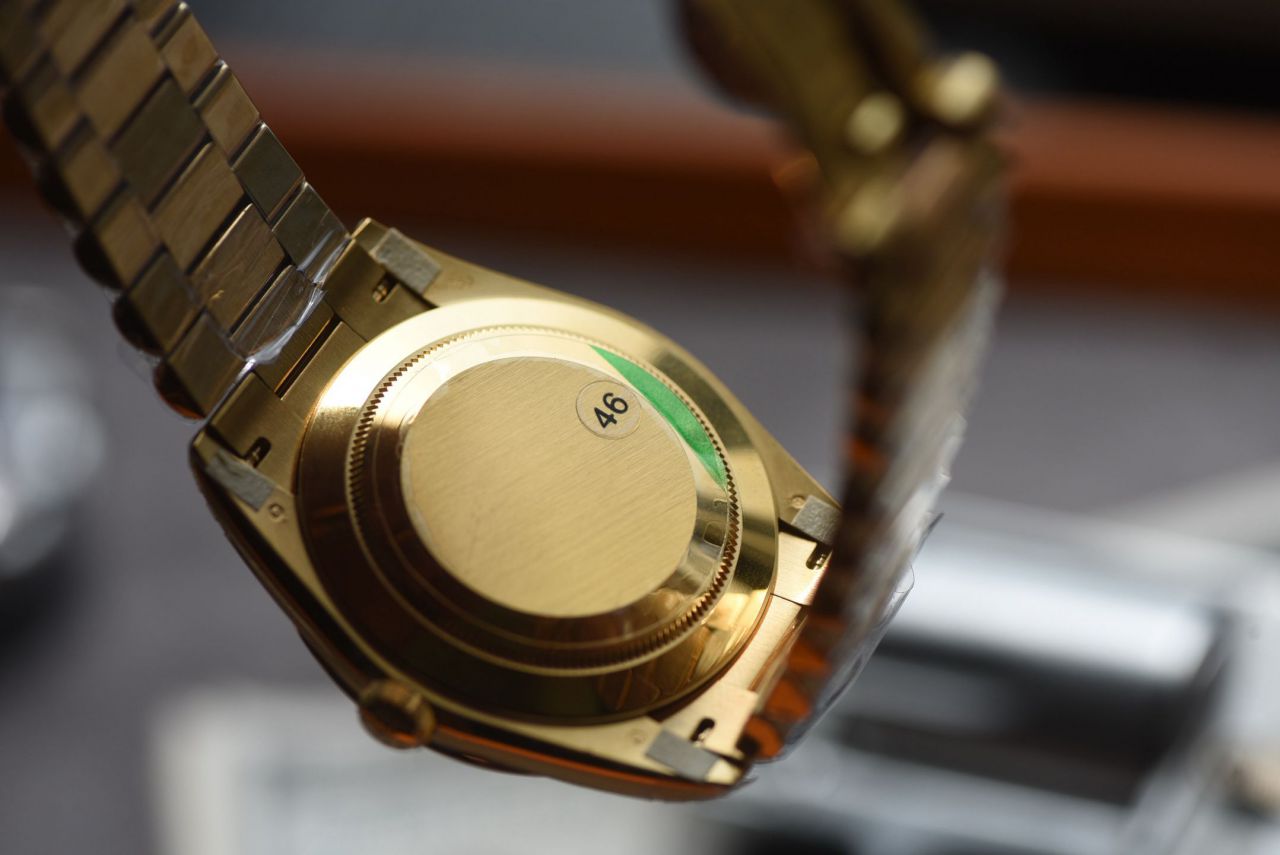 视频评测VS厂182 克 配重版劳力士星期日历型系列m228238-0059腕表(黑冰糖) /  