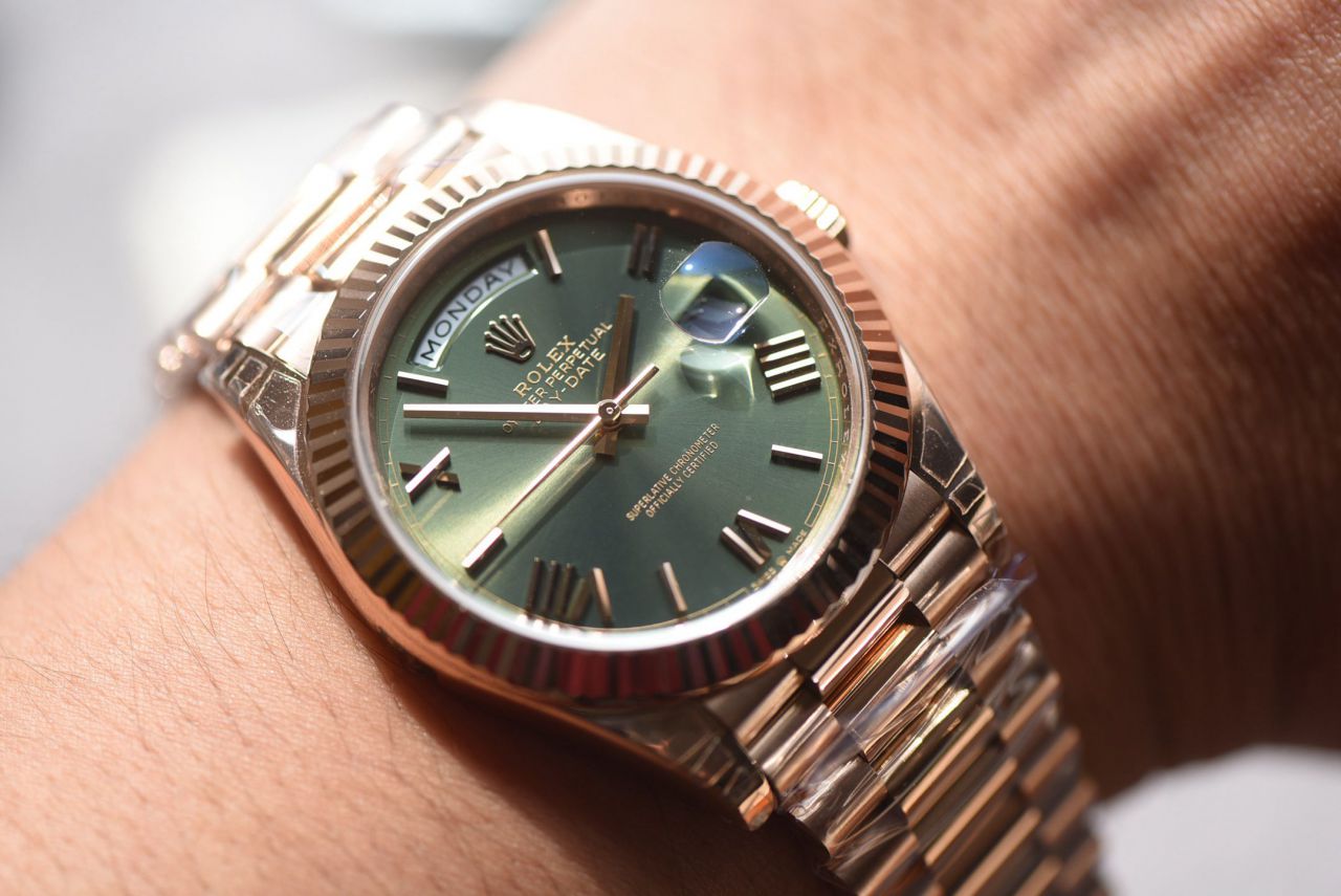 视频评测VS厂182 克 配重版顶级复刻劳力士星期日历型系列m228235-0025腕表 /  