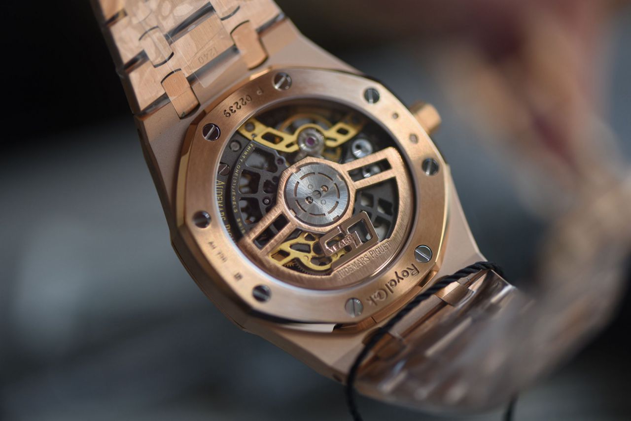 视频评测ZF厂爱彼皇家橡树顶级复刻手表16204OR.OO.1240OR.03，16204ST.OO.1240ST.01腕表 /  