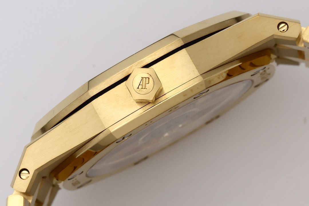 视频评测ZF厂爱彼皇家橡树顶级复刻手表16204OR.OO.1240OR.03，16204ST.OO.1240ST.01腕表 /  