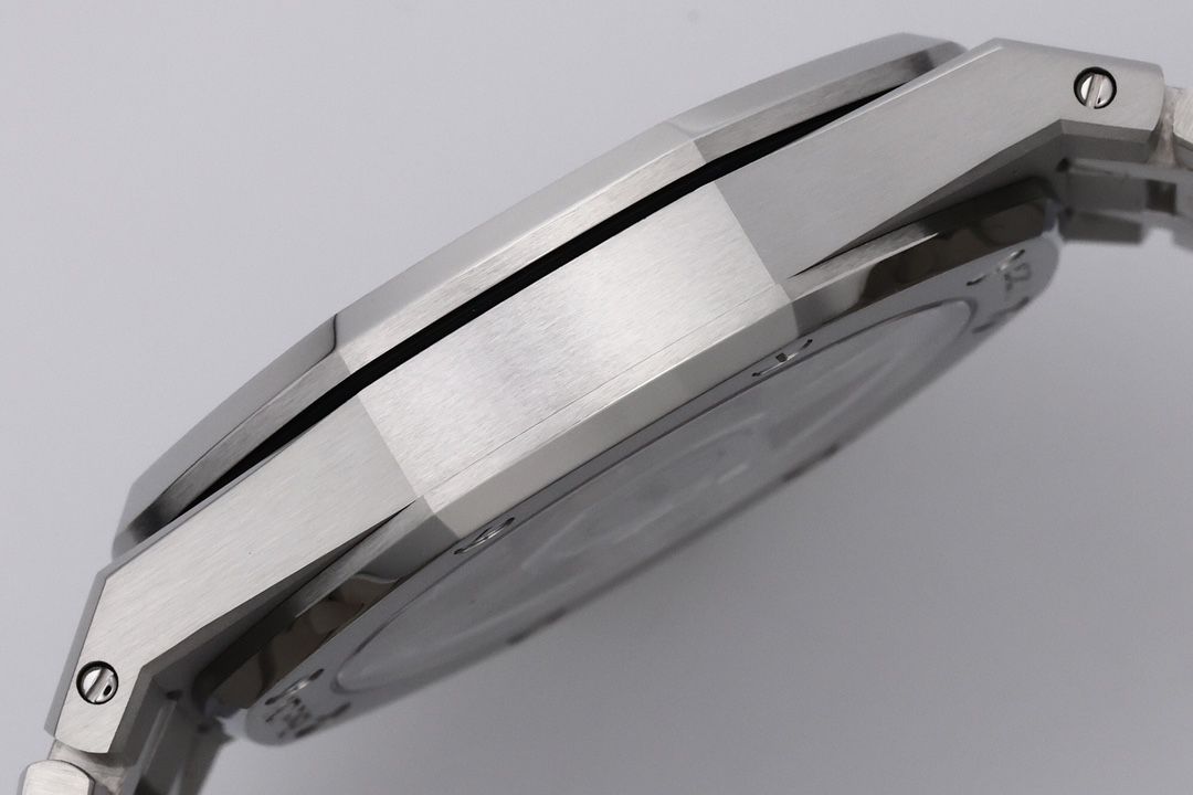 视频评测ZF厂爱彼皇家橡树顶级复刻手表16204OR.OO.1240OR.03，16204ST.OO.1240ST.01腕表 /  