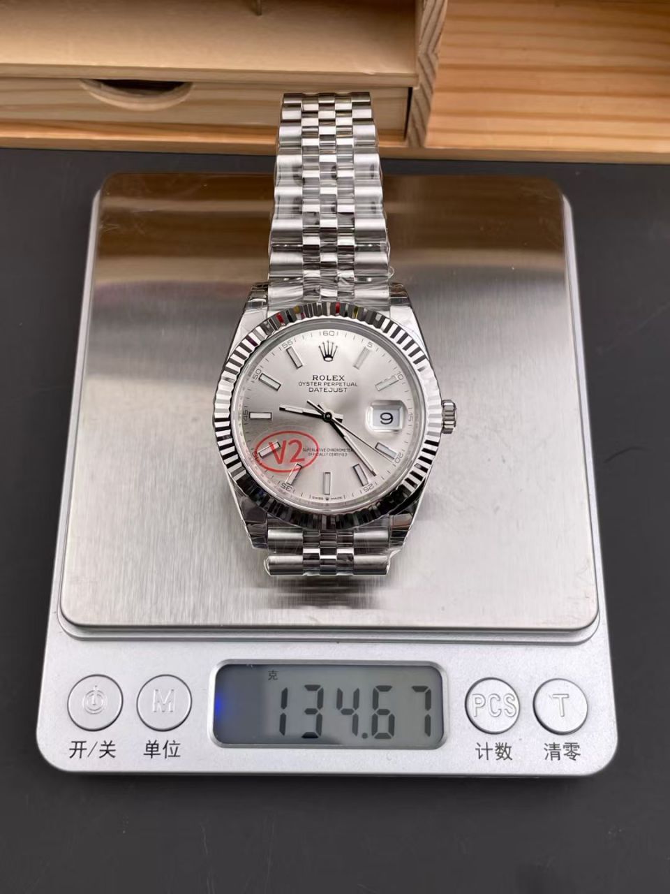 VS劳力士日志型V2系列m126334-0012腕表 /  