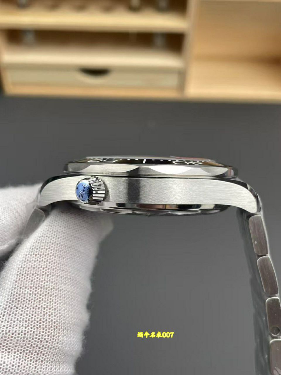 VS V4版本欧米茄海马系列210.30.42.20.01.001腕表 /  