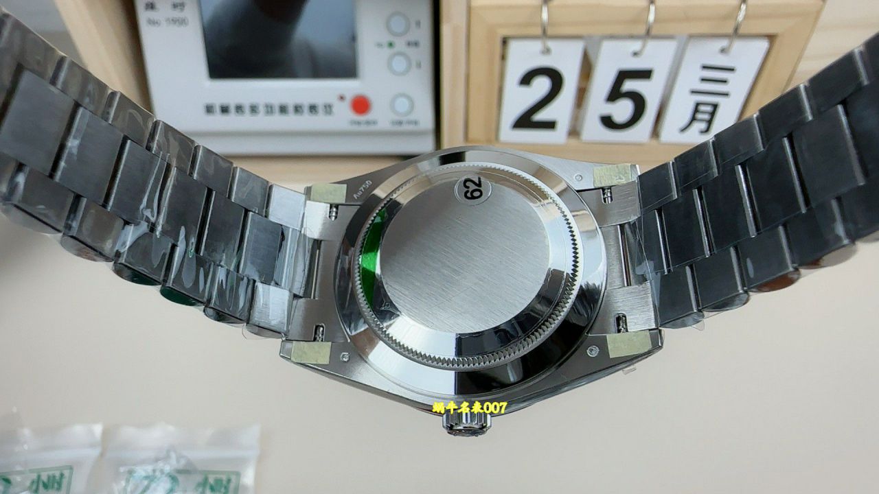 VS配重DD劳力士星期日历型复刻手表m228236-0026腕表 /  