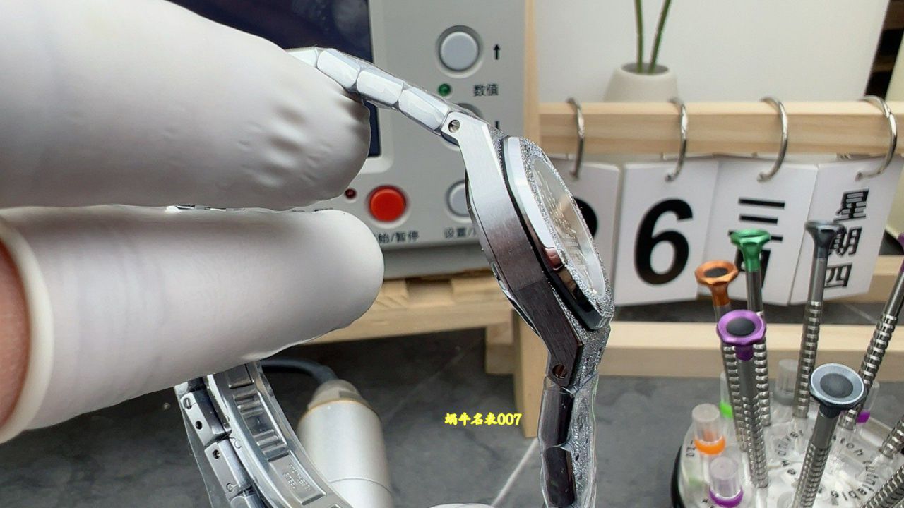 原单女表爱彼皇家橡树系列67630BC.GG.1312BC.01腕表 /  