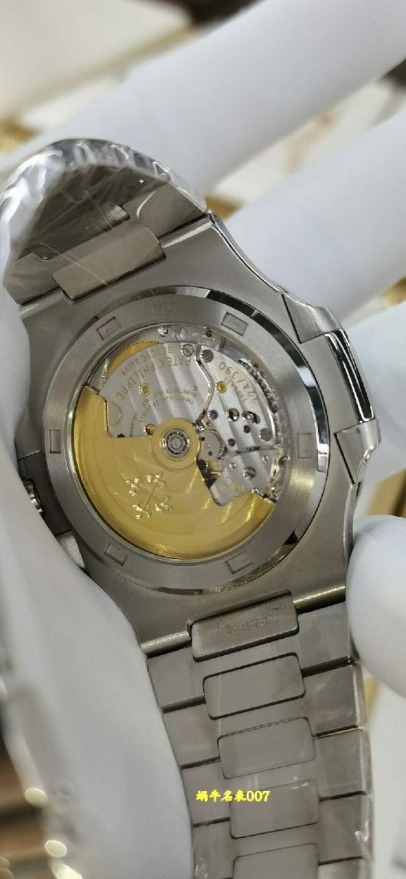 高端定制真钻包真金后加工百达翡丽运动优雅系列5711/1A-014腕表 