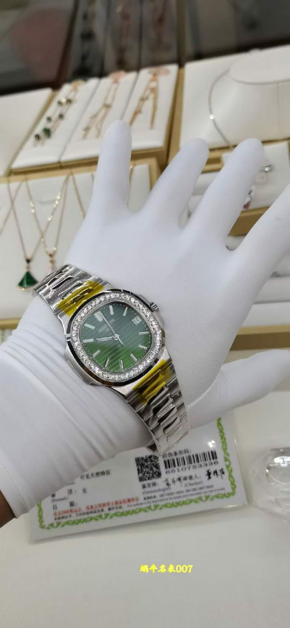 高端定制真钻包真金后加工百达翡丽运动优雅系列5711/1A-014腕表 