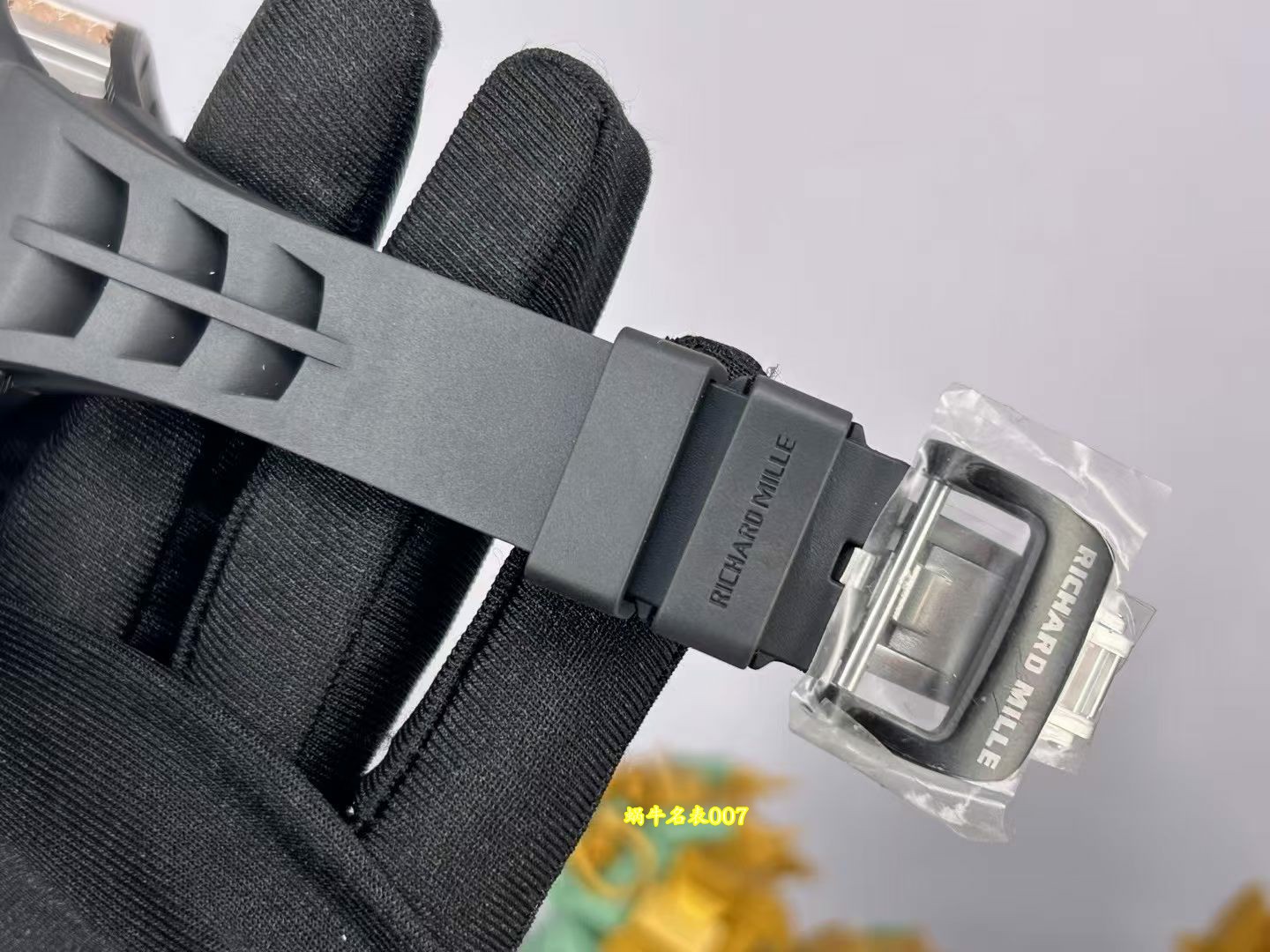 理查德米尔rm066金手指陀飞轮 高端私人定制 发货实拍 碳纤维 蓝宝水晶都可以定制 /  