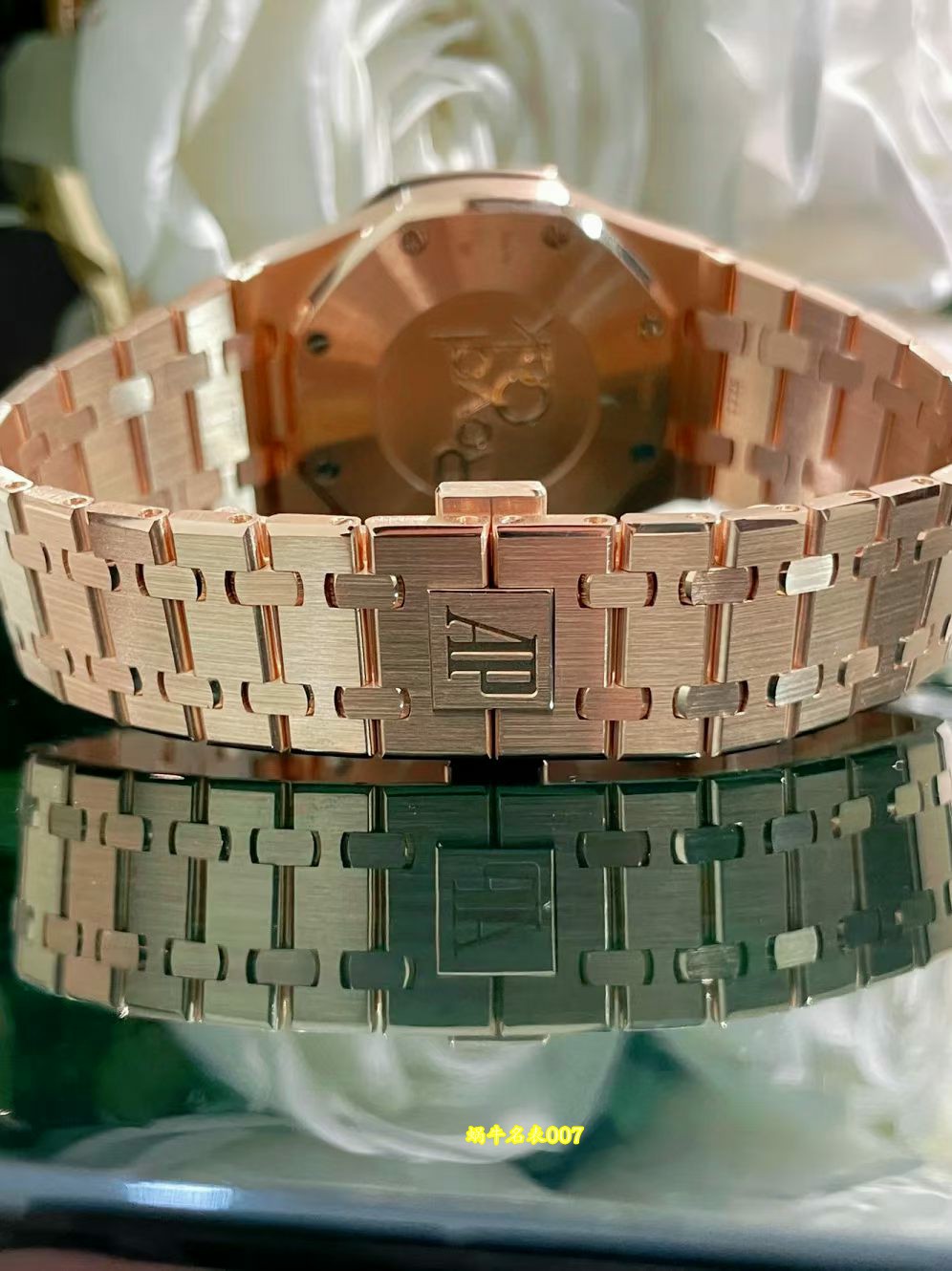 高端定制包金加工爱彼皇家橡树系列26331OR.OO.1220OR.01腕表 /  