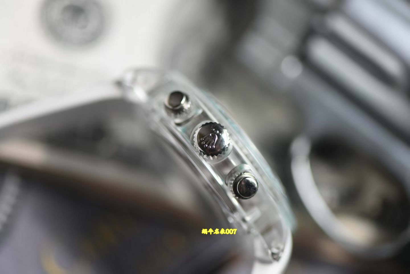 N厂出品镂空AET改装迪通拿碳纤维表圈塗鴉盘面色彩一比一复刻表网站机械美学 一览无余 /  
