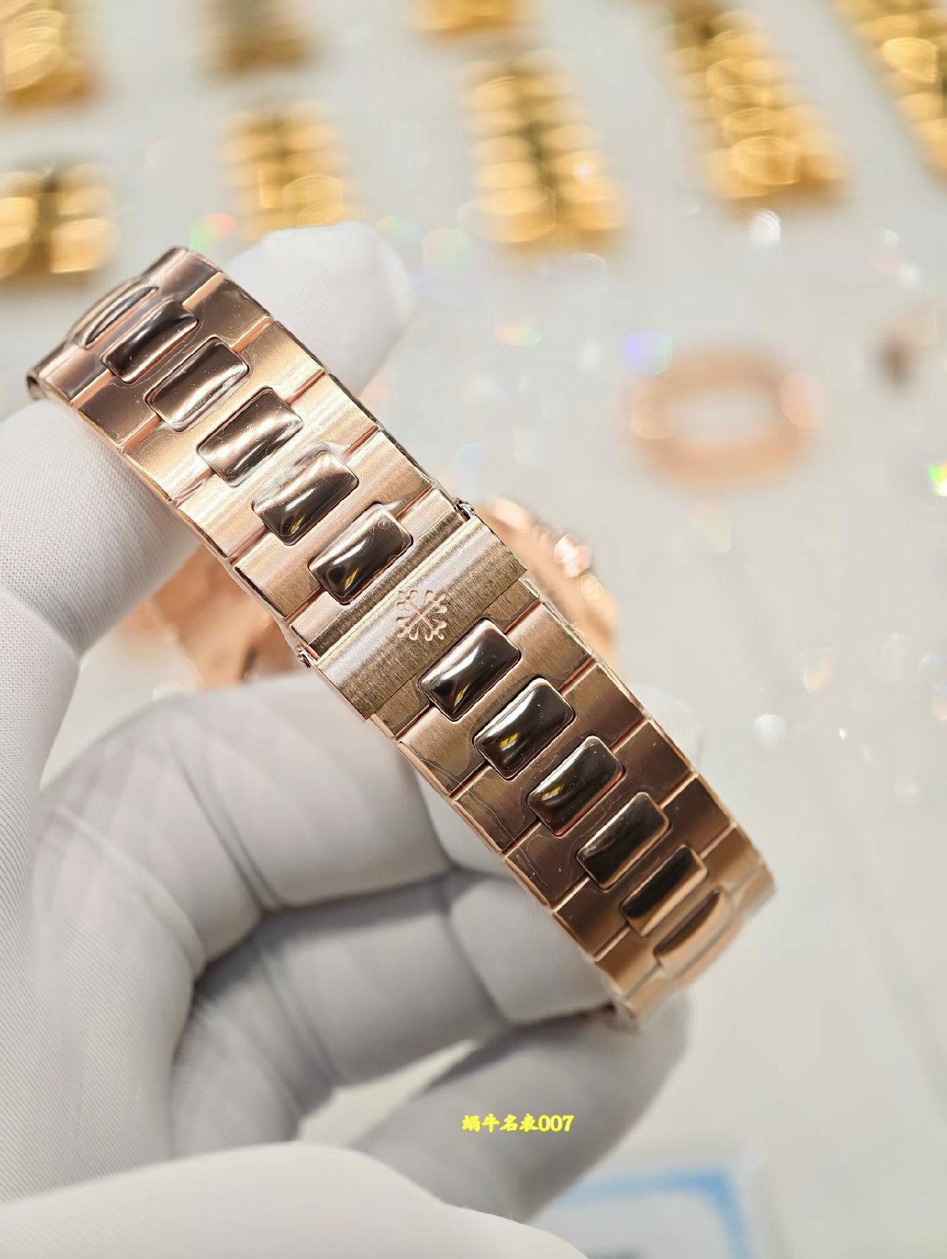 高端定制 包金百达翡丽运动优雅系列5711/1R-001一比一复刻腕表 /  