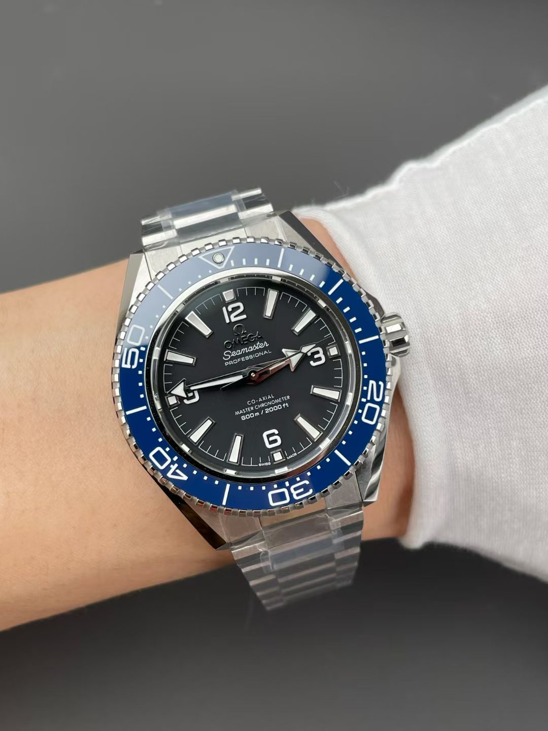 VS 欧米茄 歐米茄高仿手錶 海马600 Omega replica watches 217.30.42.21.01.002腕表