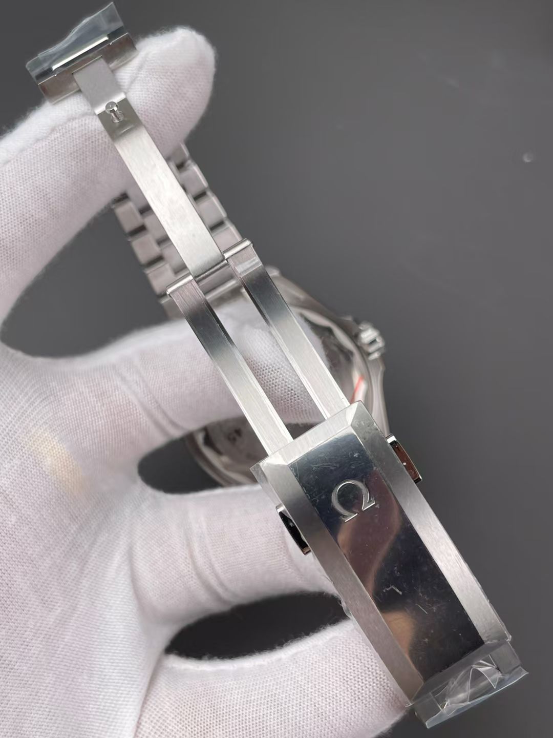 VS 欧米茄 歐米茄高仿手錶 海马600 Omega replica watches 217.30.42.21.01.002腕表 /  