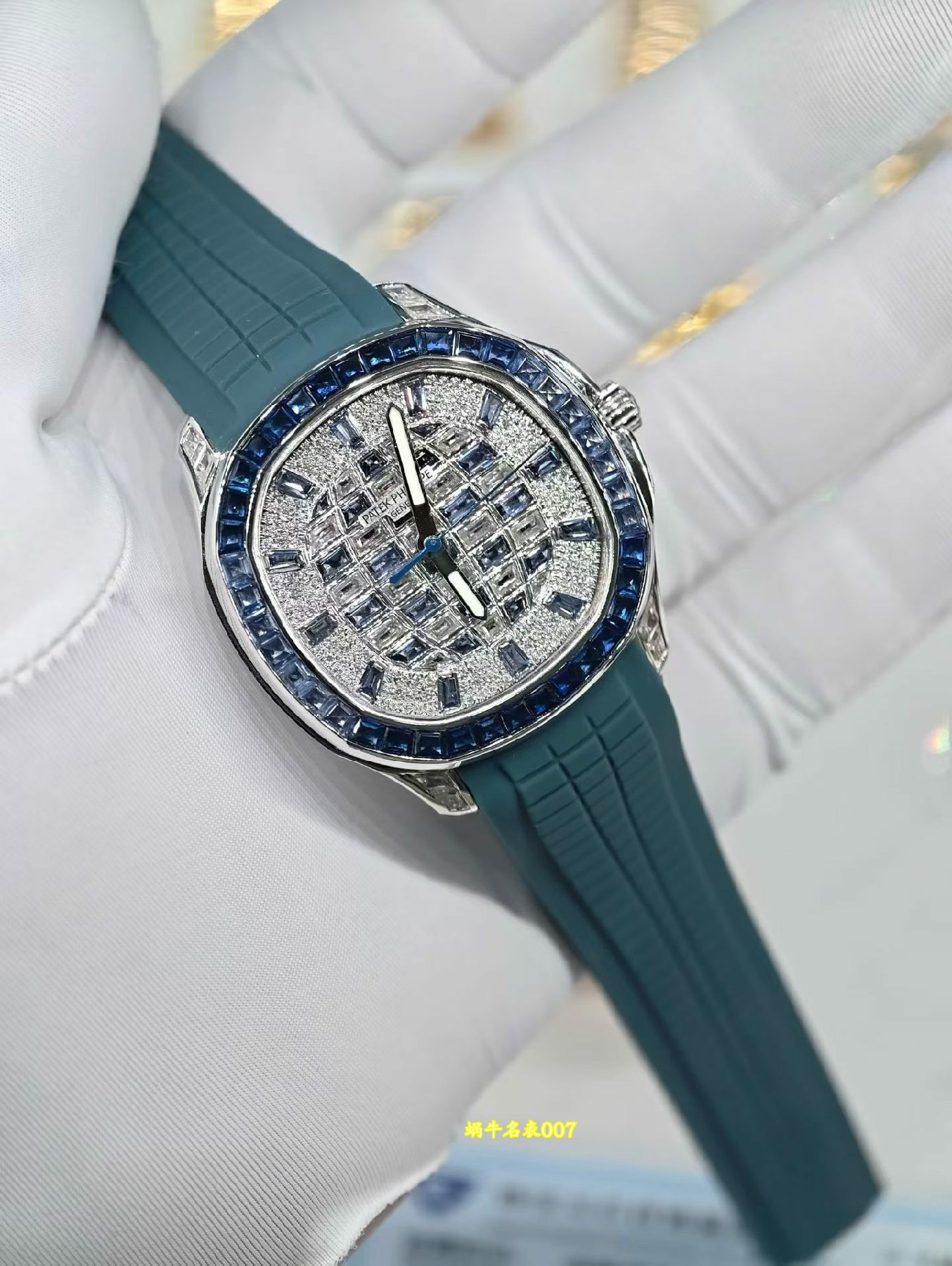 百达翡丽AQUANAUT Patek Philippe Gold-plated real diamonds Replica watch 5268/461G-001包金真钻 腕表 /  