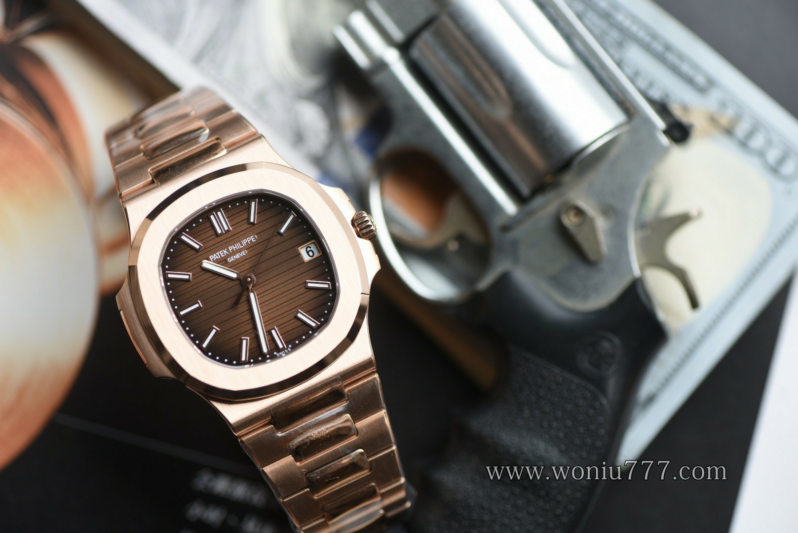 DDF 百达翡丽鹦鹉螺5711/1R-001 高仿手錶 Patek Philippe Nautilus replica watch /  