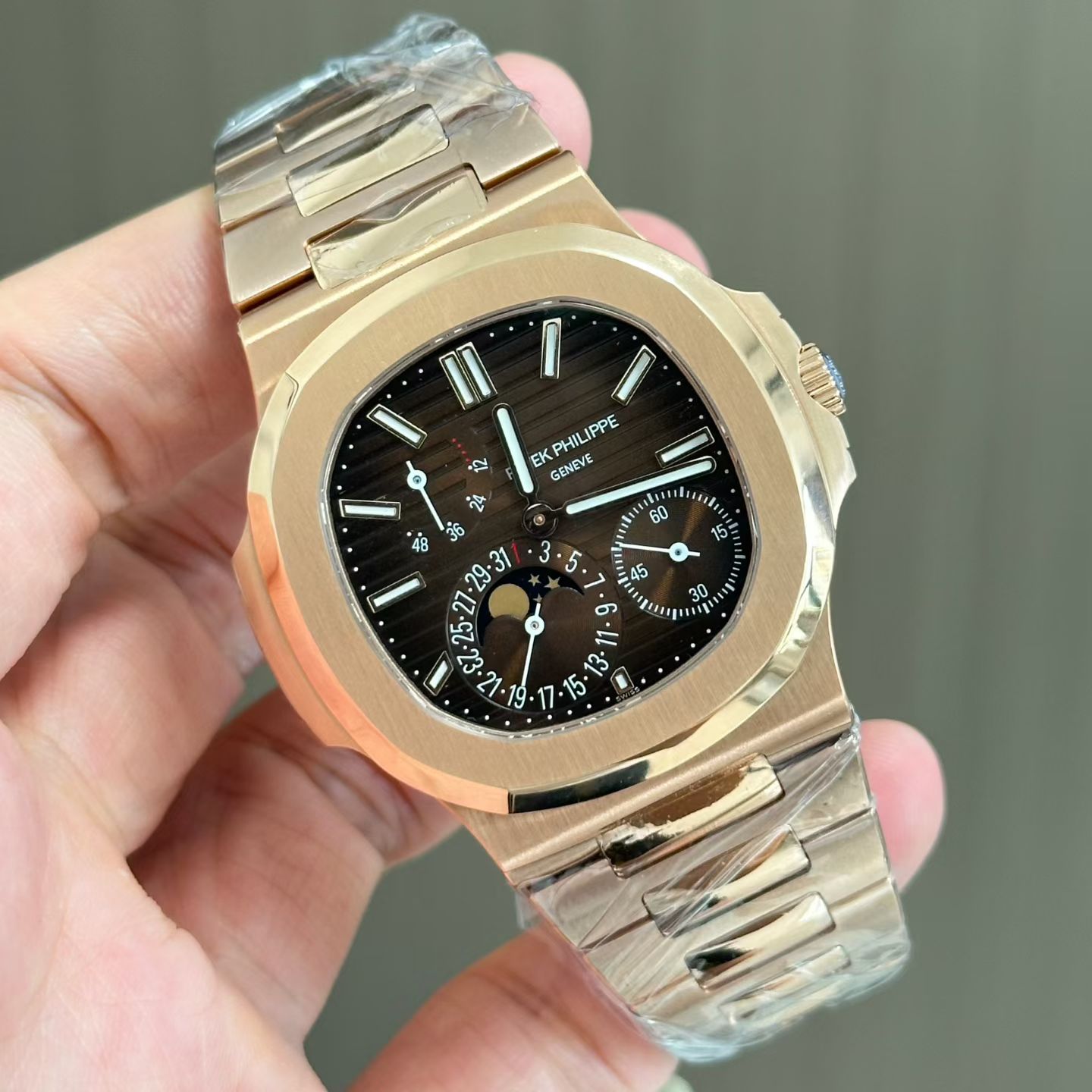 UMI  watch replica Patek Philippe 5712R-001腕表 百達翡麗 5712R-001 高仿手錶 (鹦鹉螺) /  