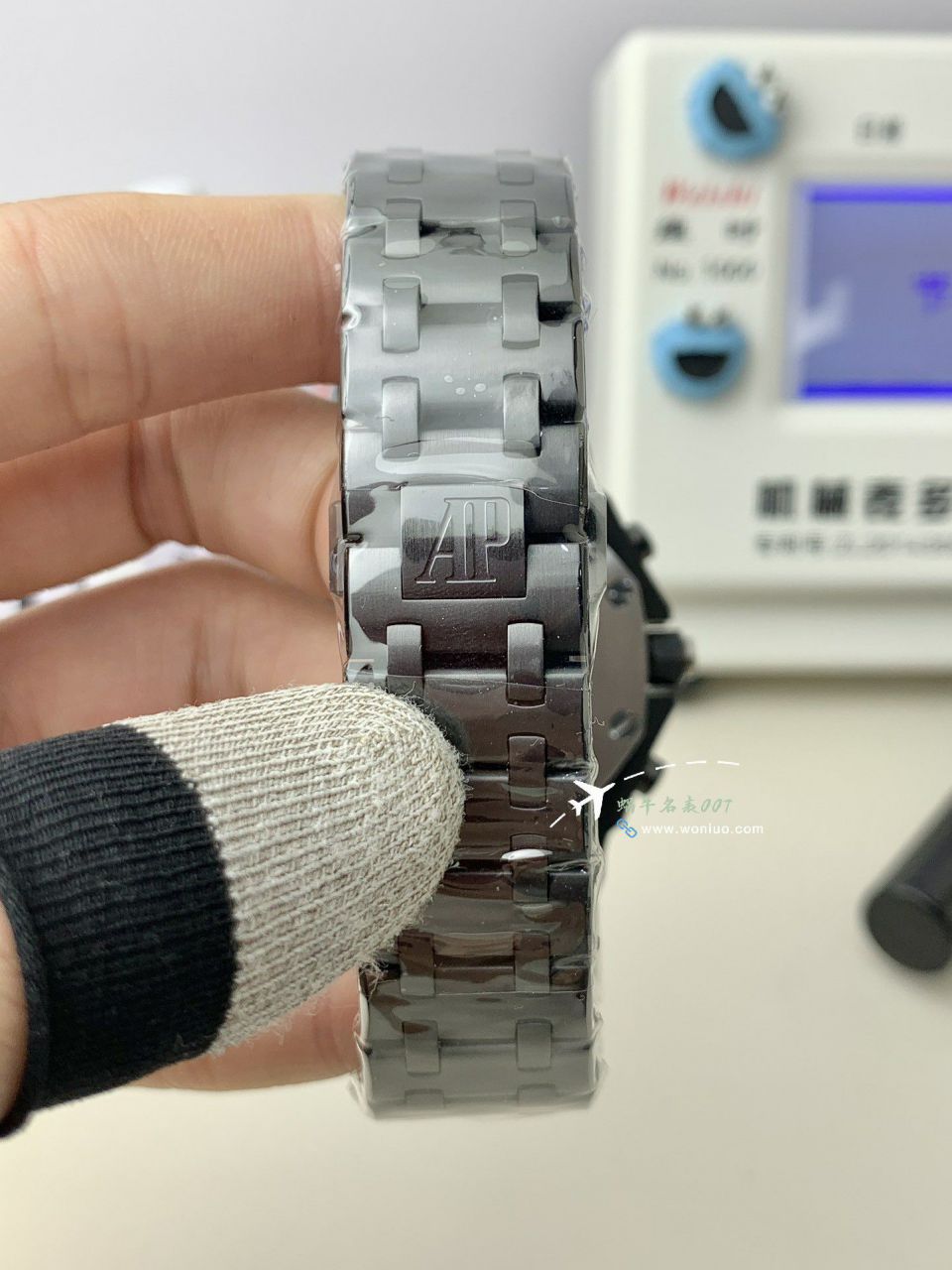 APFAudemars Piguet Royal Oak  Offshore   clone watch26238CE.OO.1300CE.01 watches  / AP285