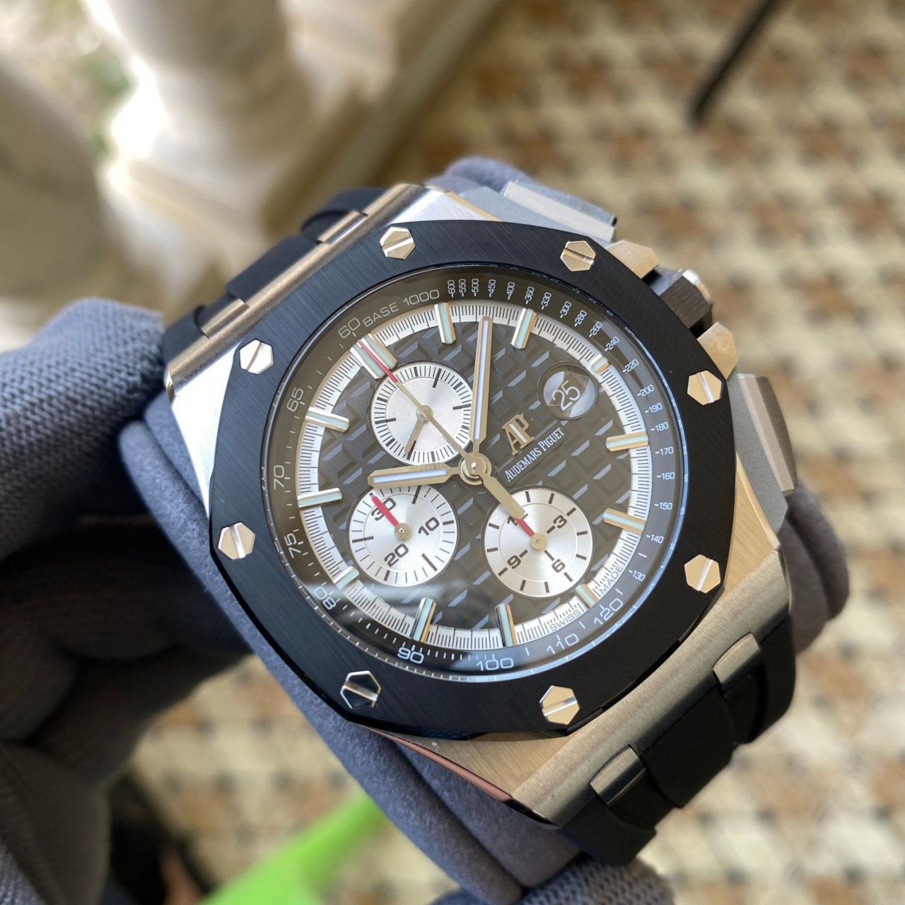 APFTOP clone watch Audemars Piguet Royal Oak  Offshore  series 26400IO.OO.A004CA.01 watches  / AP292