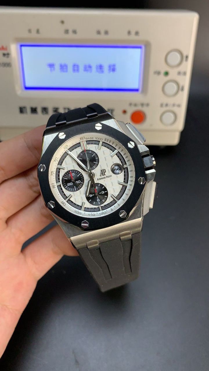 APF Factory Audemars Piguet熊猫 Royal Oak  Offshore   clone 26400SO.OO.A002CA.01 watches  / AP287